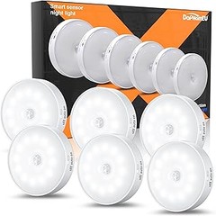 ¿Qué características técnicas deben tener las luces nocturnas con batería?